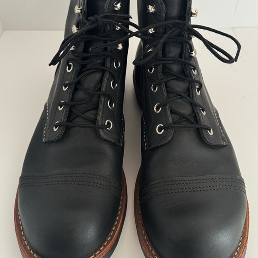 Red Wing Heritage Iron Ranger 8114 - Black